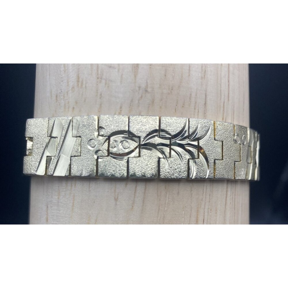 Vintage Gold Plated Link ID Bracelet Etched Fish Floral Signed LC Unisex 7.5x.5" - Picture 2 of 14